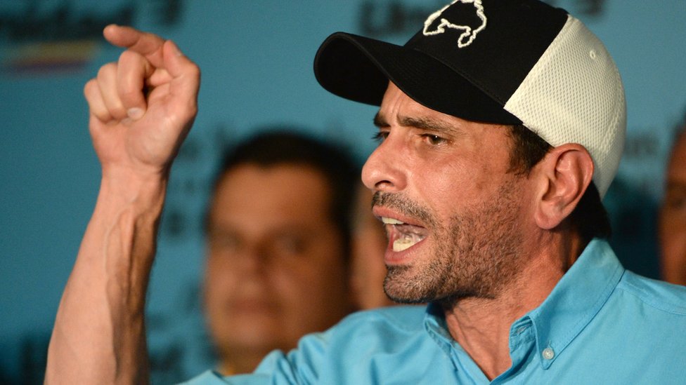 Henrique Capriles quiere presentarse a las presidenciales, pero está inhabilitado. Henrique Capriles