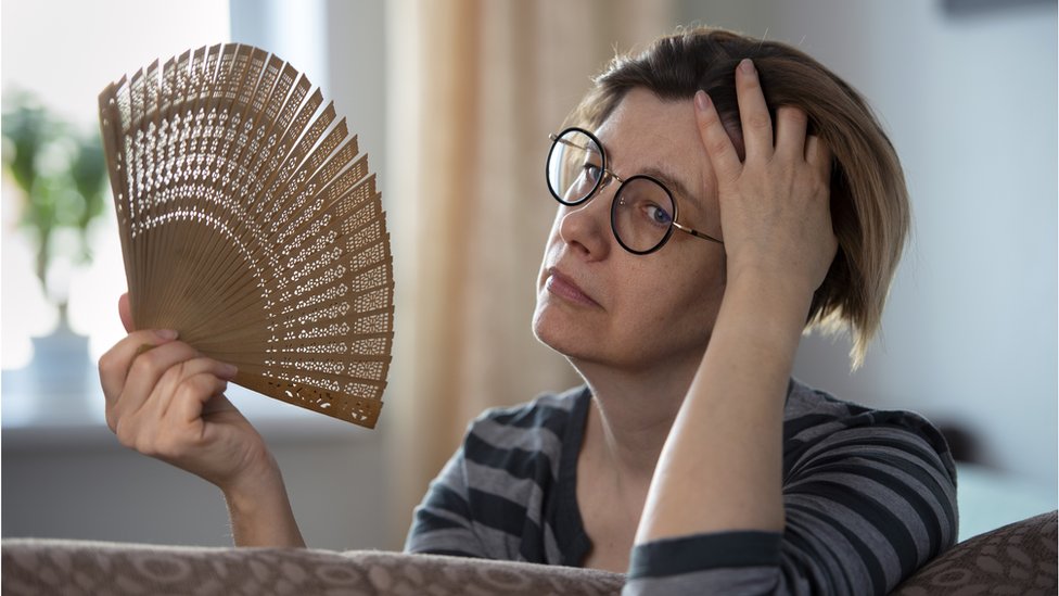 Mujer con bochorno