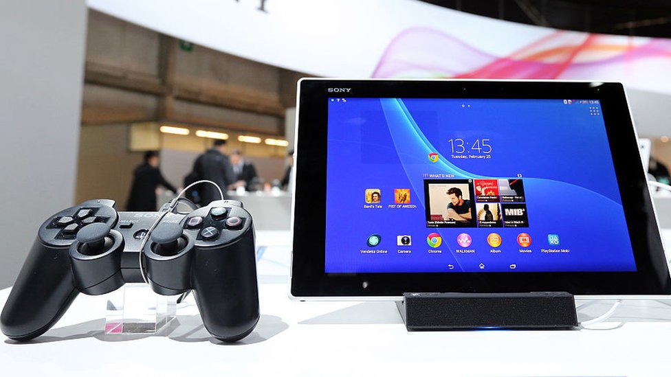 Los millennials en Estados Unidos usan la aplicación PlayStation de Sony para interactuar con otros jugadores, entre otras cosas. PlayStation