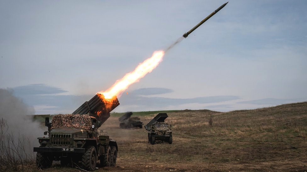 Ukrainian forces attack Russian positions in the Donbas region