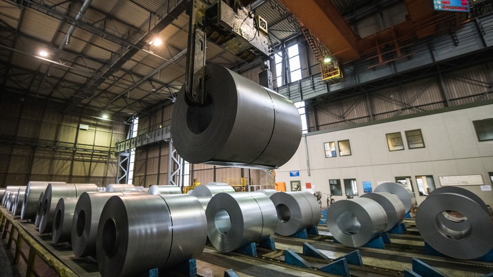 Оцинкованная рулонная сталь на металлургическом заводе ThyssenKrupp 17 января 2018 г. в Дуйсбурге, Германия