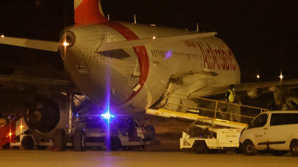 أقلعت طائرة تابعة لشركة العربية للطيران المغرب من طراز إيرباص A320 من الدار البيضاء في المغرب متجهة إلى تركيا.