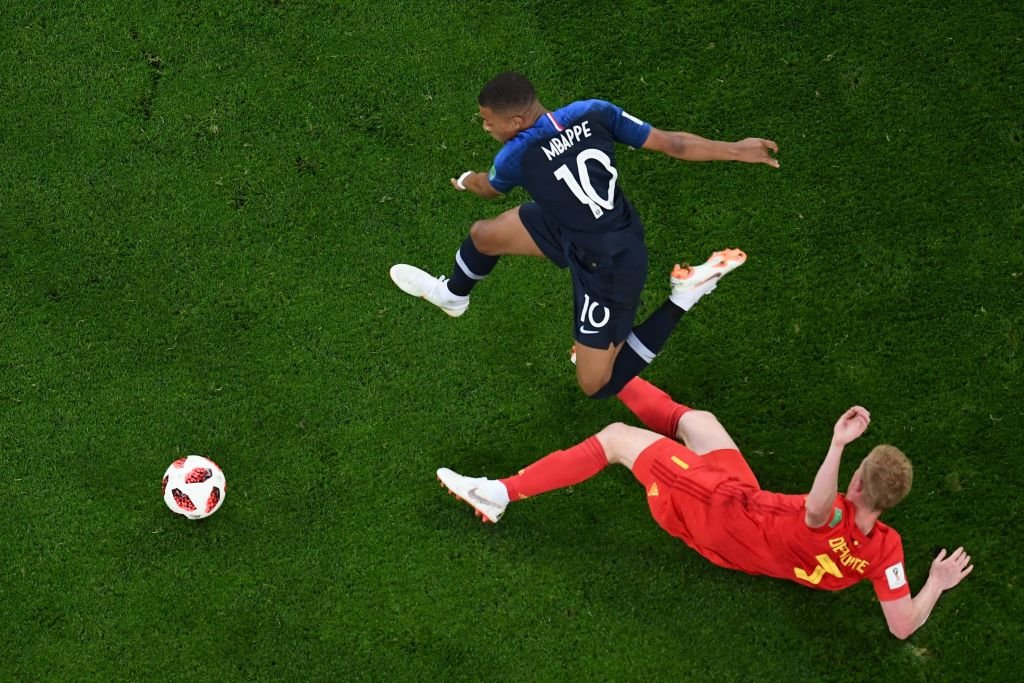 Mbappé fue un dolor de cabeza para la defensa belga desde el primer minuto del partido.
