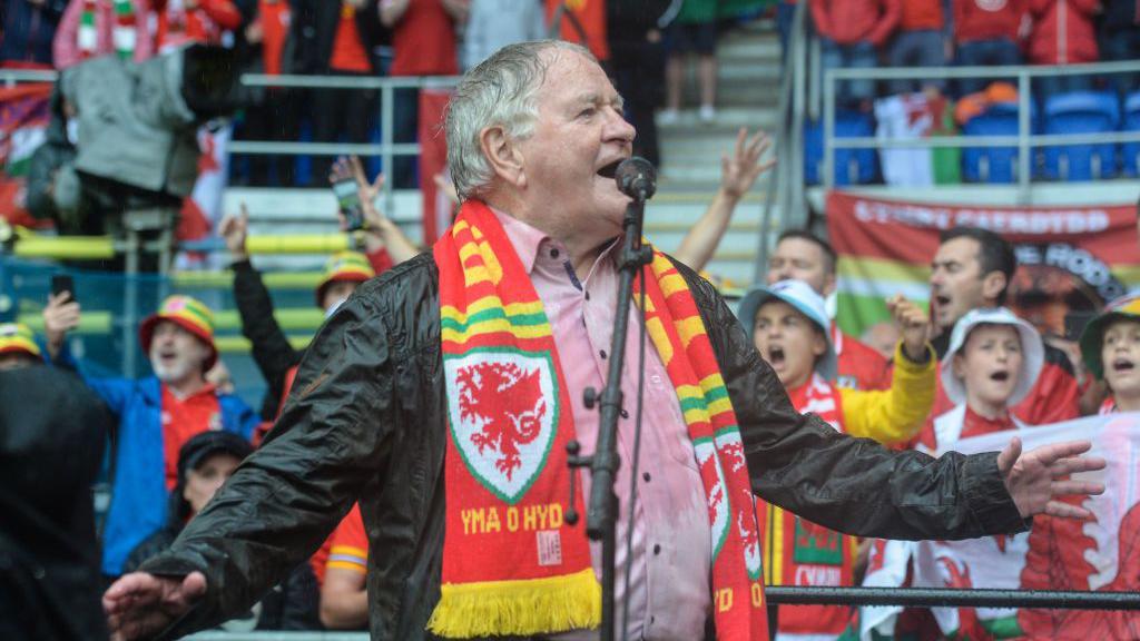 Welsh folk music could die within a generation, report warns