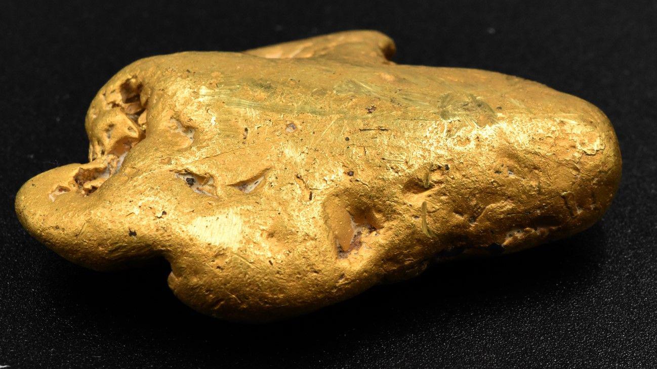 希少NuggetsⅡOriginalArtyfactsfromtheBritis England's 'largest gold nugget' fails to sell at auction