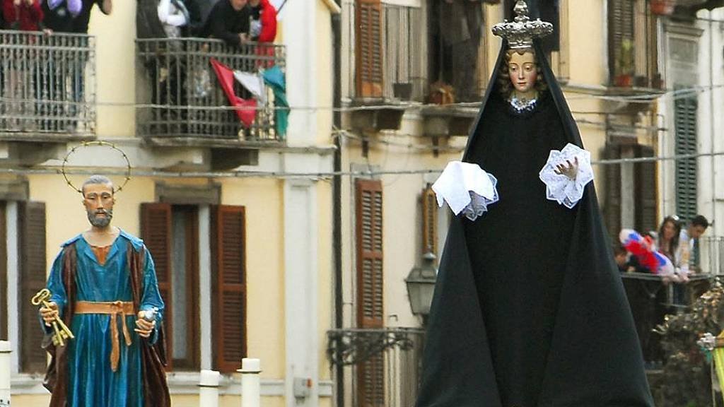 nun dressed in black