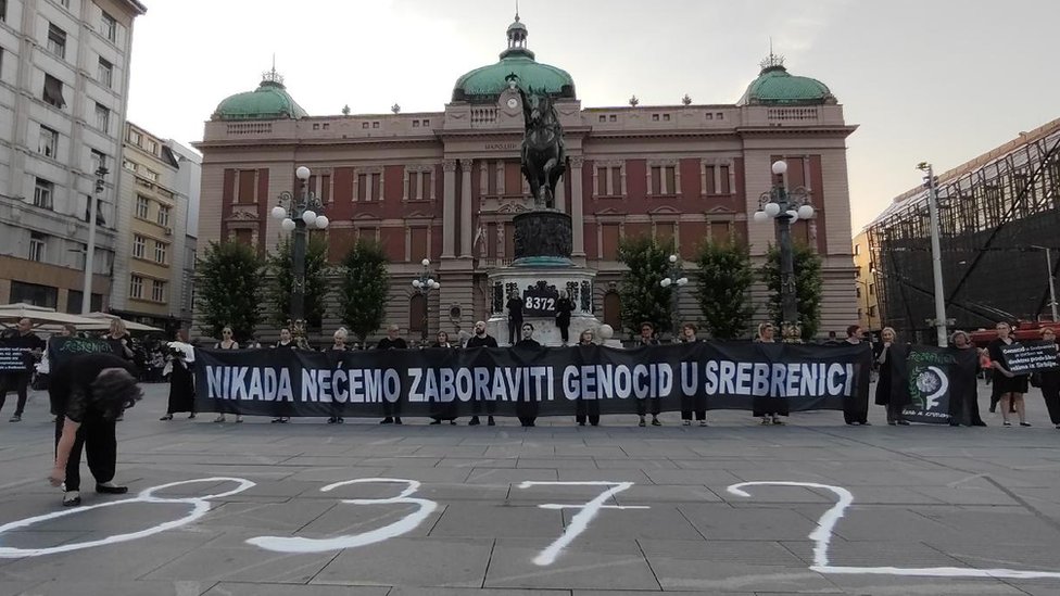 Srebrenica, zločin u Srebrenici, Žene u crnom