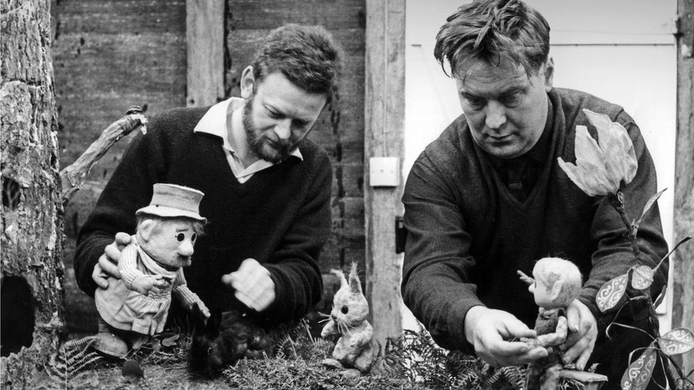 Фильм Питера Фирмина и Оливера Постгейта Pogles 'Wood был частью серии BBC' Watch with Mother '1965 года