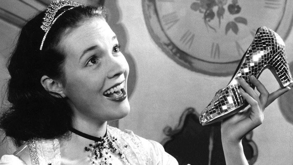 Джули Эндрюс в "Золушке" в 1957 году