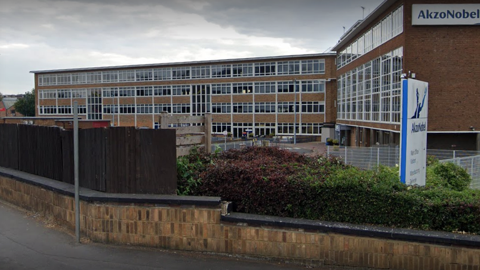 Slough paint factory to be converted for 1,000 homes BBC News