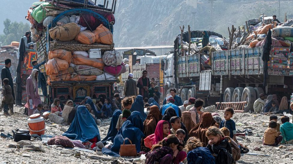Afghan refugees fear as Pakistan prepares for deportations