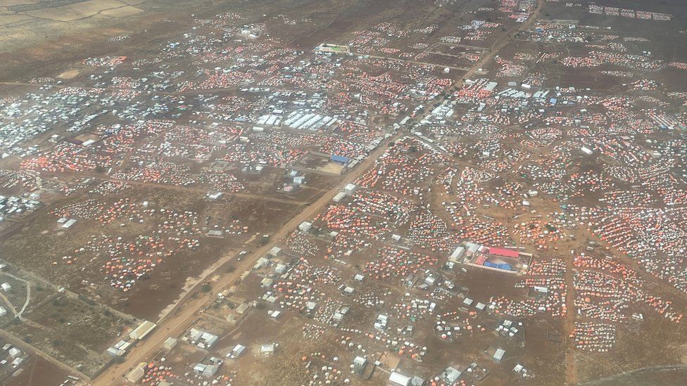 Vista aérea de Baidoa con numerosos campamentos precarios