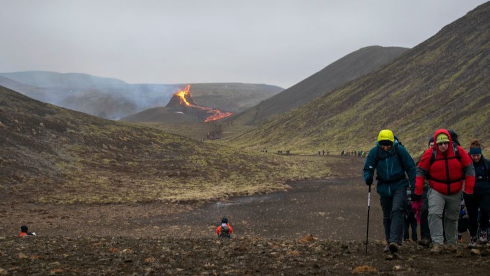 İzlanda yanardağ turizmi