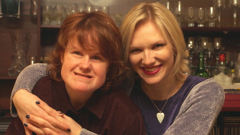 Jo Whiley Sister Frances To Get First Covid Vaccination c News