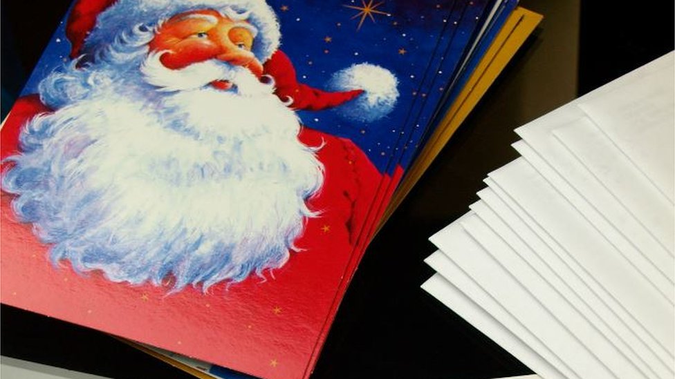 Куча рождественских открыток