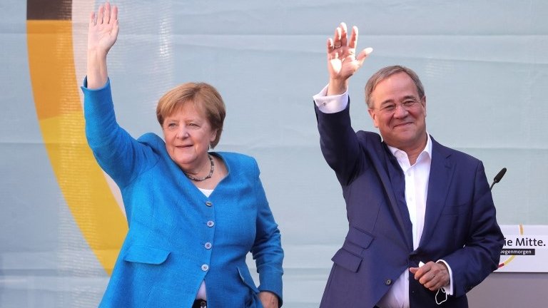 Germany elections: Merkel backs 'bridge-builder' Laschet as successor