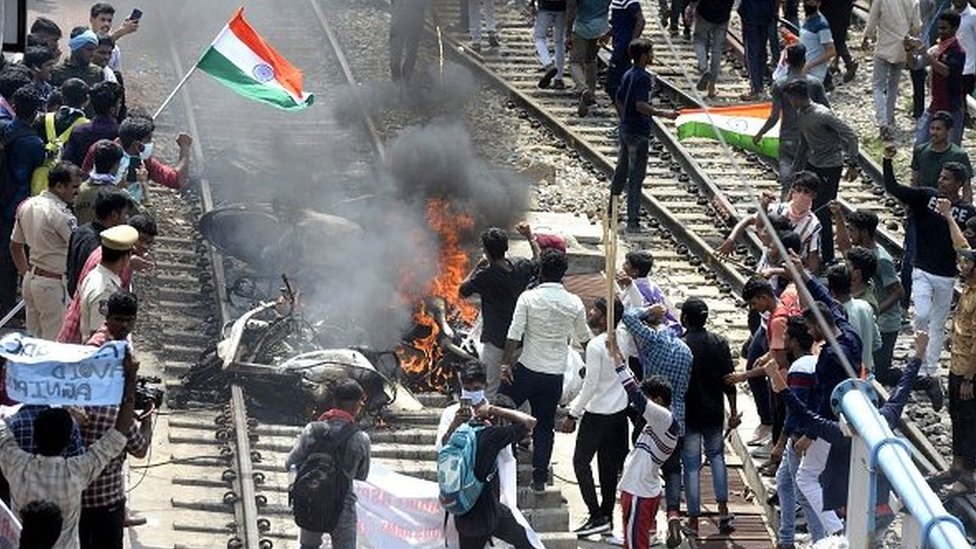 Agnipath: One dead in violent India protests over military hiring