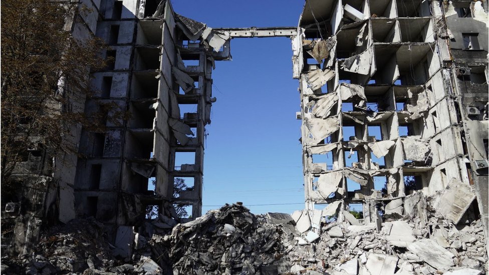 在烏克蘭馬里烏波爾，房屋損毀嚴重