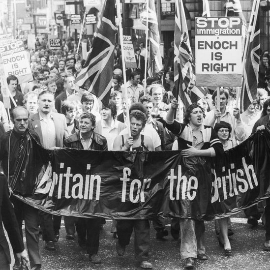 Manifestación en contra de la inmigración en Reino Unido en 1972.