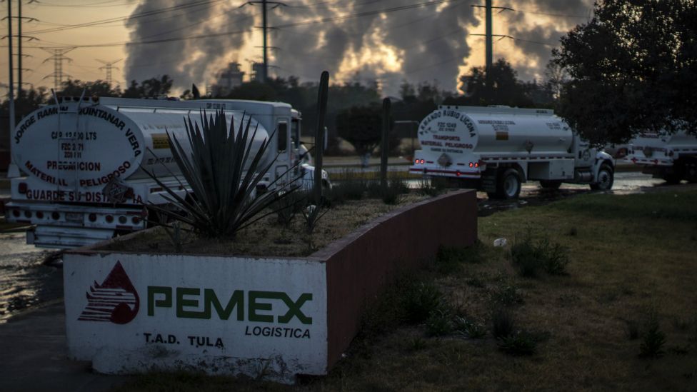 El gobierno de México construirá una nueva refinería en Tabasco, en el sureste del país.
