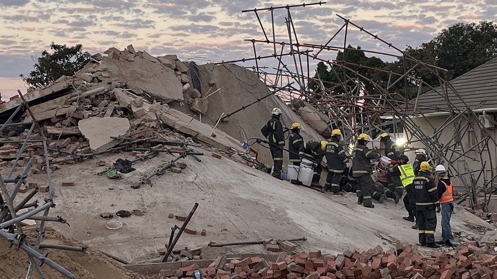 South Africa: Deadly building collapse leaves dozens trapped