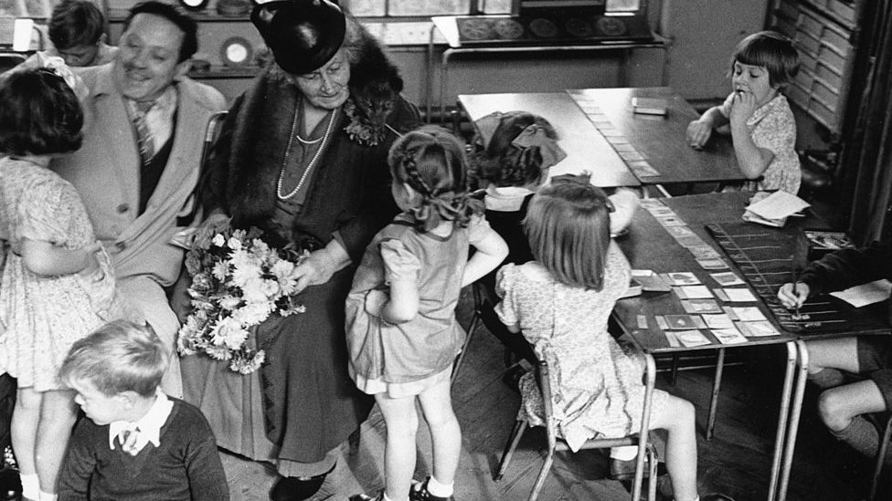 María Montessori en Londres en 1946.