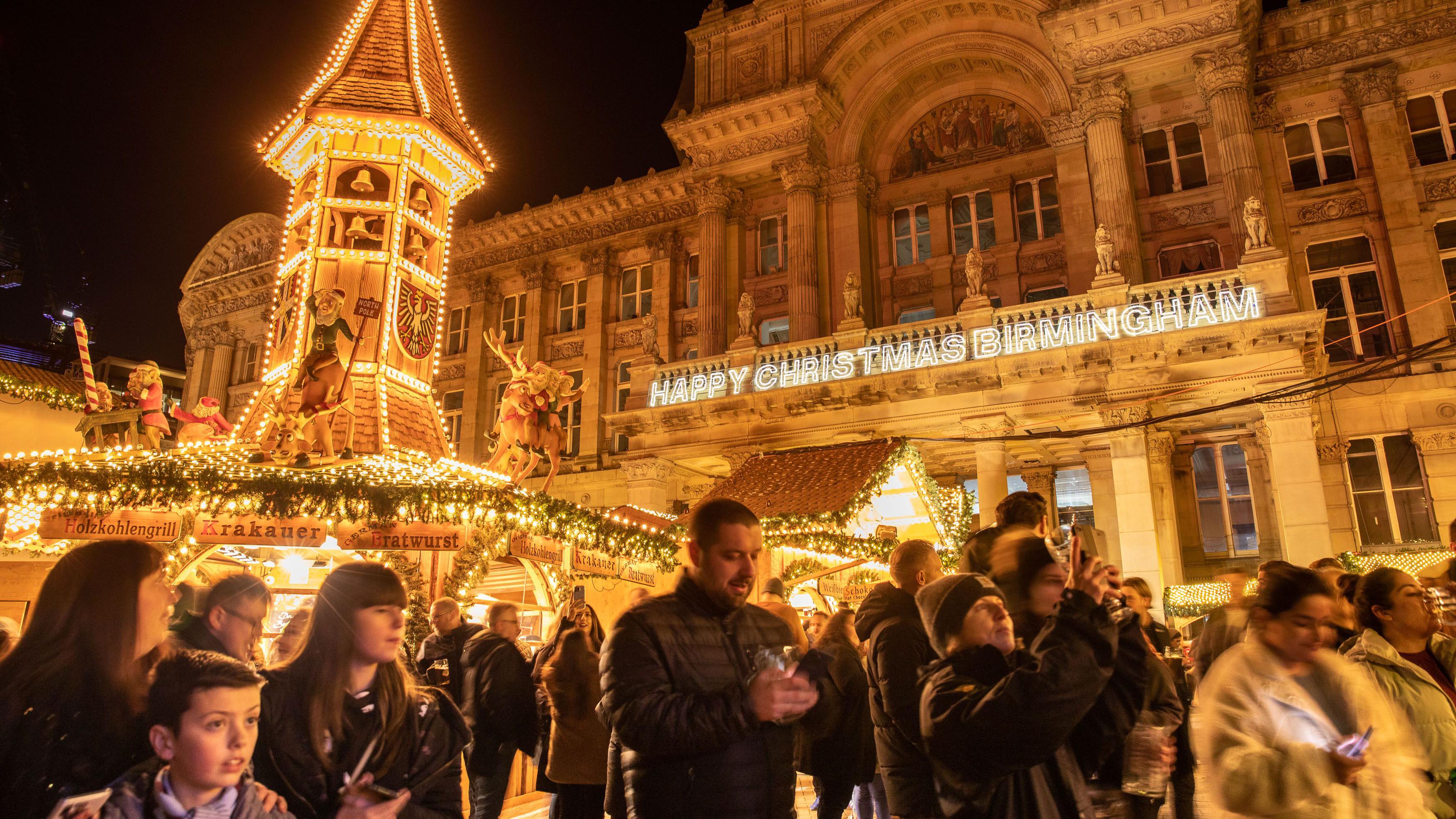 Birmingham's Frankfurt Christmas Market: Set for return within days - BBC  News