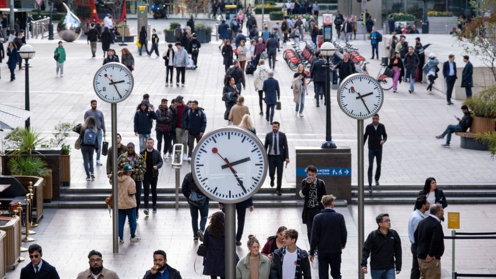 [출처: Getty Images] 노동시장 개혁 권고안에는 근로시간 및 임금체계 개편이 주요 과제로 포함됐다