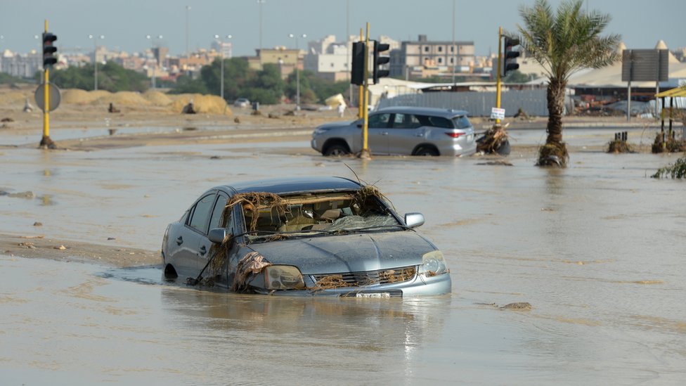 أمطار غزيرة في الكويت