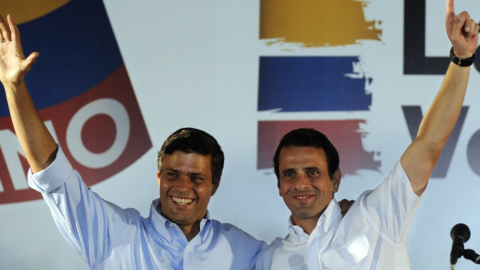Leopoldo López y Henrique Capriles compitieron por las primarias de 2012 y Capriles fue finalmente el candidato presidencial. Leopoldo López y Henrique Capriles