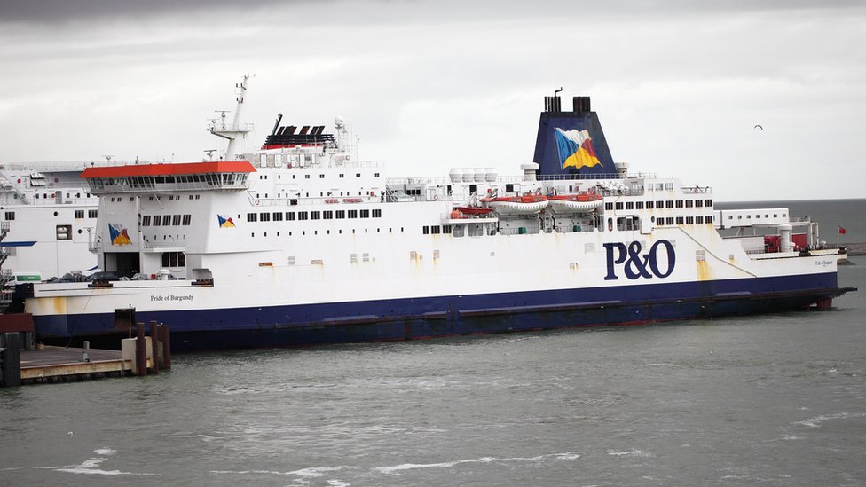 Паром P&O Ferries пришвартовался в Дувре