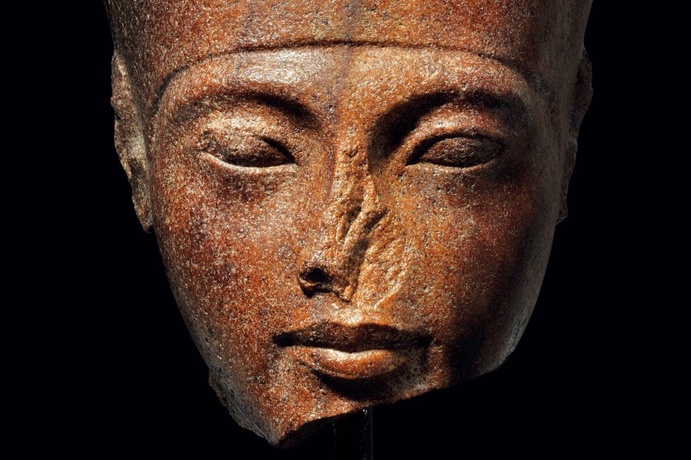 Раздаточная фотография Christie's с бюстом Тутанхамона возрастом 3000 лет (30 июня 2019 г.)