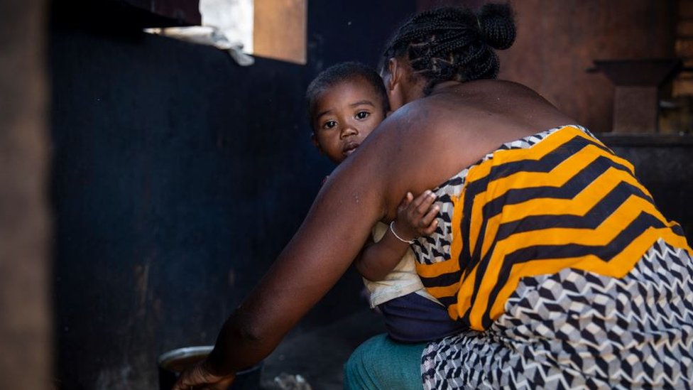 A woman with young child in Antanimora prison