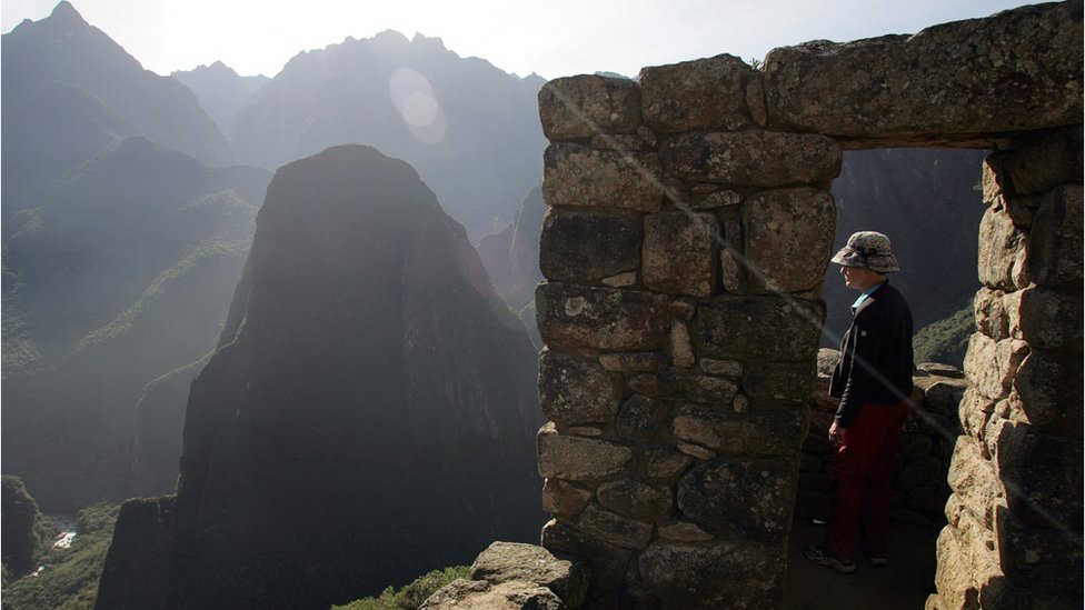visitante en Machu Picchu