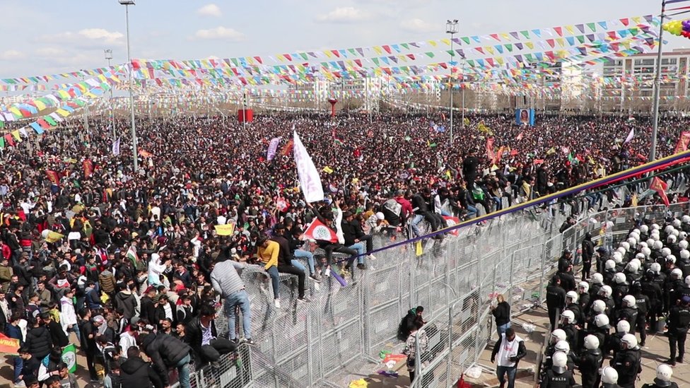 Diyarbakır'daki Nevruz kutlamalarında 298 kişi gözaltına alındı