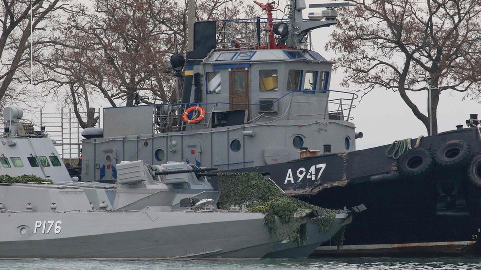 Barcos ucranianos capturados en Crimea.