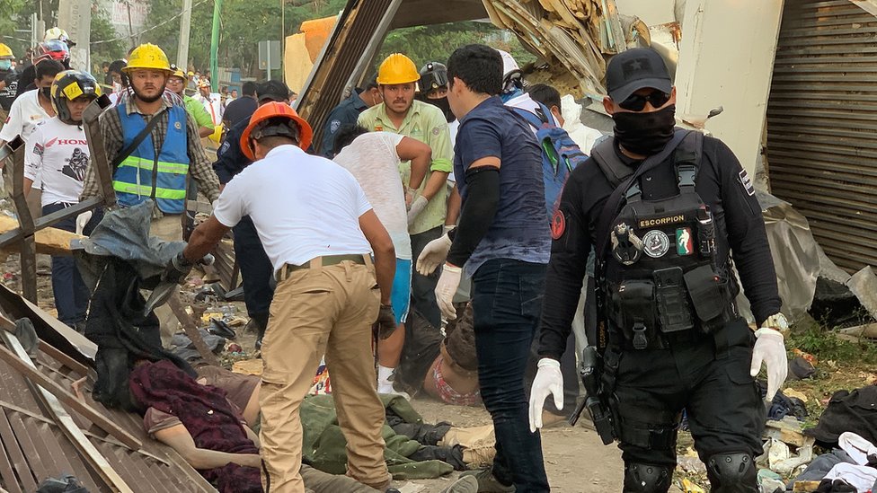 Labores de rescate tras el accidente en el estado de Chiapas