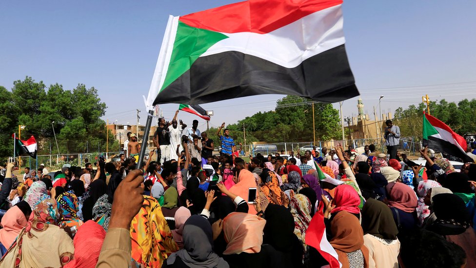 Протестующие в Хартуме