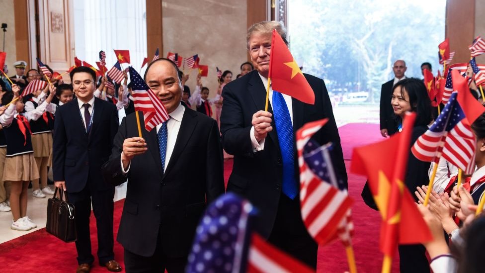 Donald Trump with Vietnam's Prime Minister Nguyen Xuan Phuc