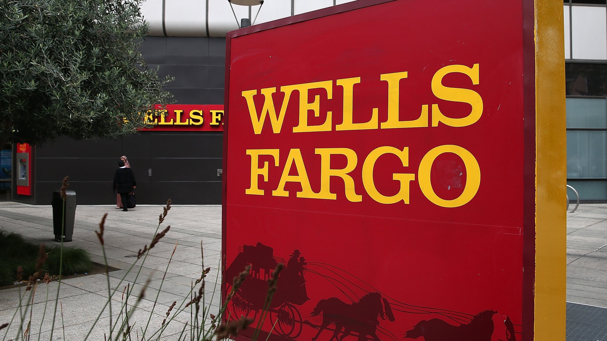 Wells Fargo reveals more fake accounts