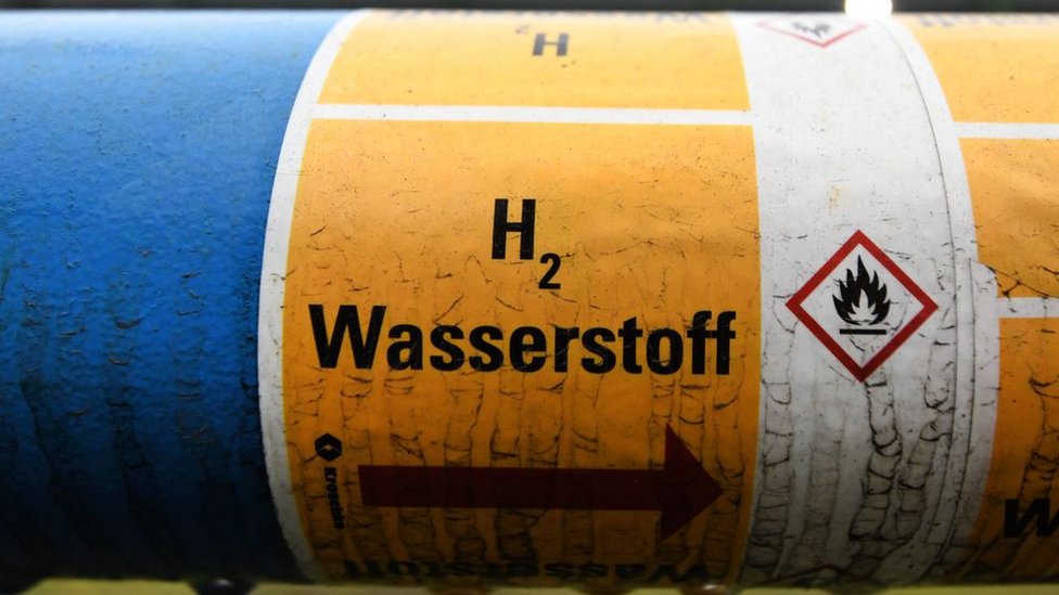Ducto que transporta hidrógeno en la planta ThyssenKrupp, en Duisburg, Alemania, 2021