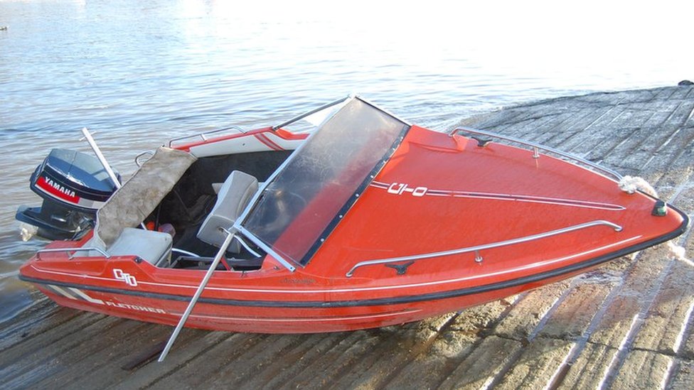 Speedboat Death Trial Boat Taken To Old Bailey As Evidence Bbc News