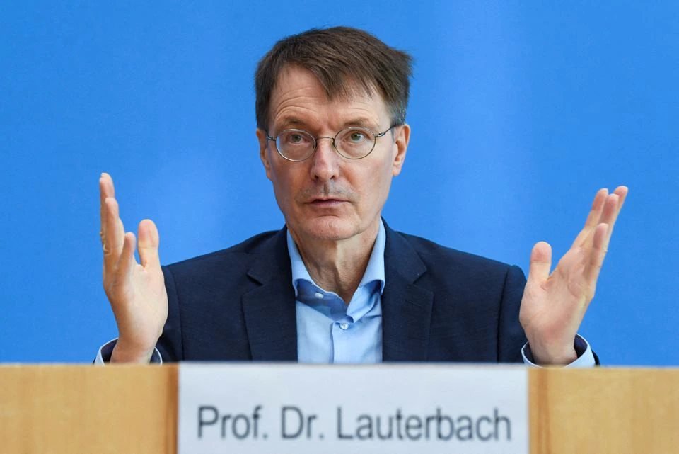 Almanya Sağlık Bakanı Karl Lauterbach