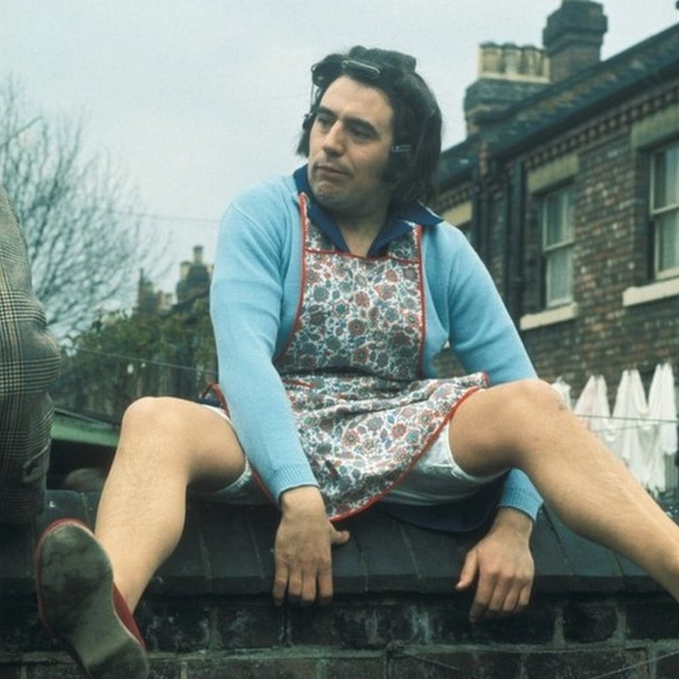 Terry Jones in the Python New Cooker sketch