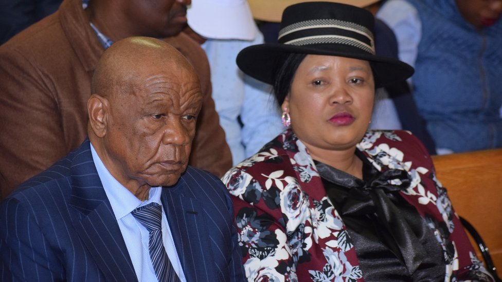 Премьер-министр Лесото Томас Табейн и его жена Мезайя