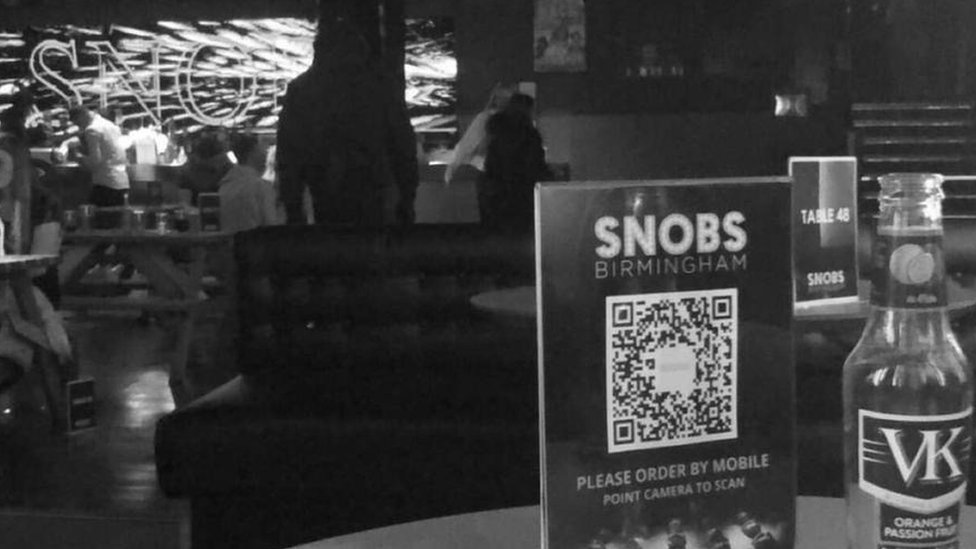 Ночной клуб Snobs