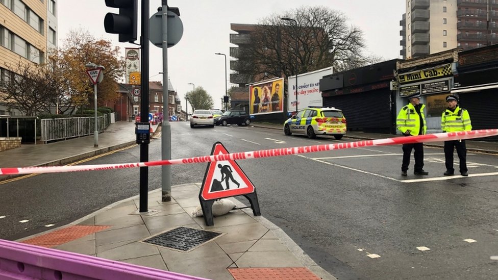 West Ealing: Man stabbed to death outside railway station - BBC News