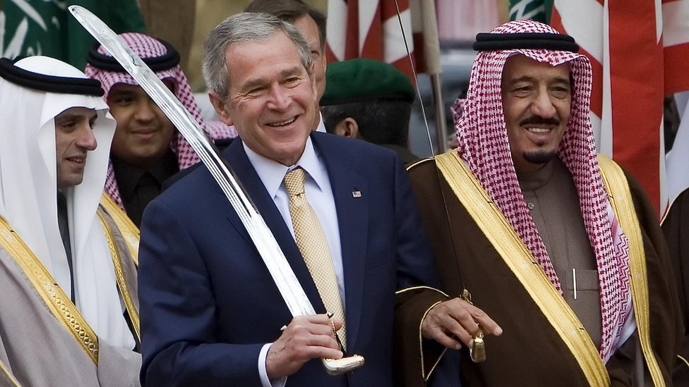 Президент США Джордж Буш и принц Салман бин Абдулазиз в Эр-Рияде (15 января 2008 г.)