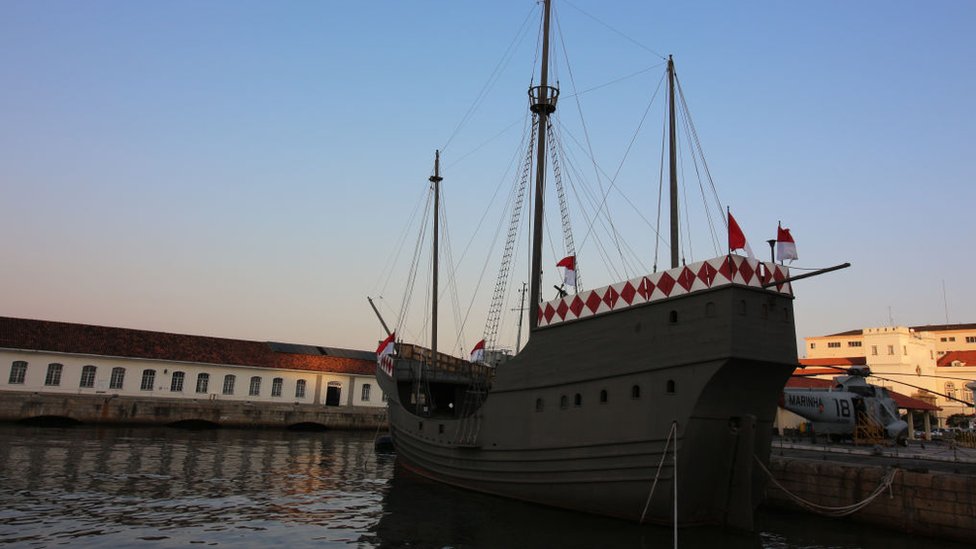 Réplica de la Nau Capitania, la nave en la que viajó Álvares Cabral.