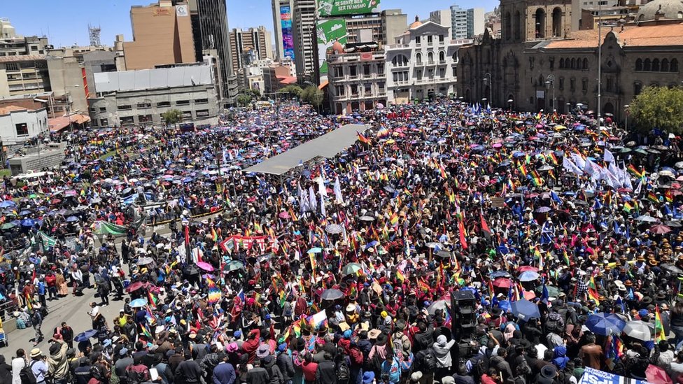 Los seguidores de Morales realizaron una concentración multitudinaria.